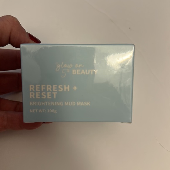 NIB- Glow on 5th Beauty Refresh and Reset Brightening Mud Mask NEW IN SEALED BOX - Picture 6 of 7